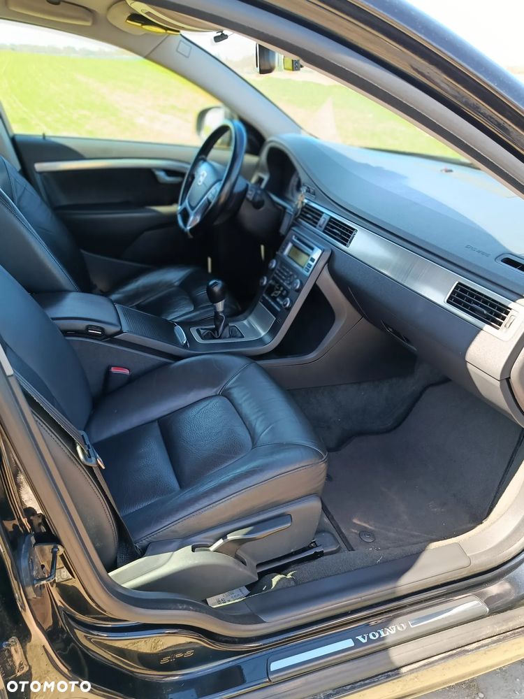 Volvo V70 2.5T Momentum - 19