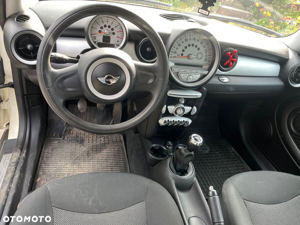 MINI ONE - 6