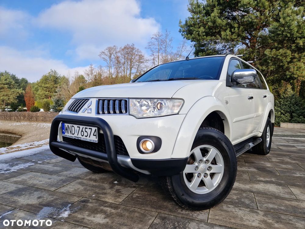 Mitsubishi Pajero Sport - 37