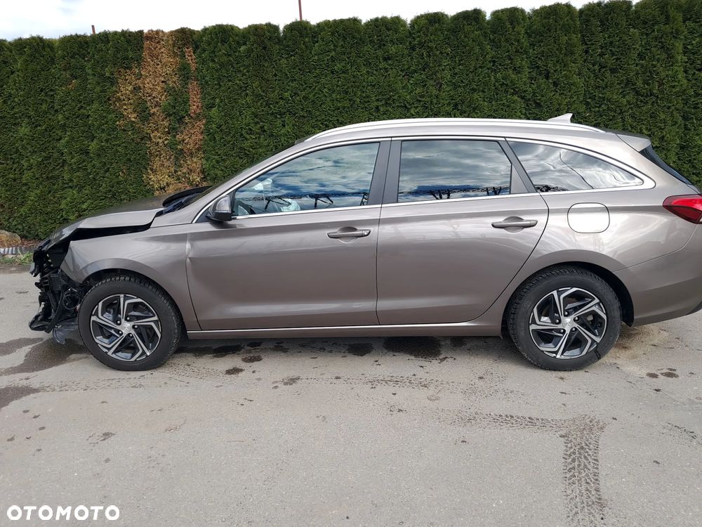 Hyundai i30 - 19