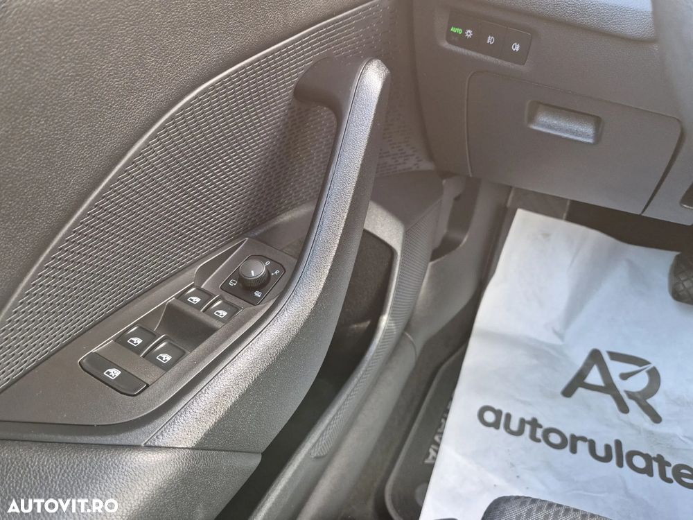 Skoda Octavia Combi 2.0 TDI DSG Ambition - 14