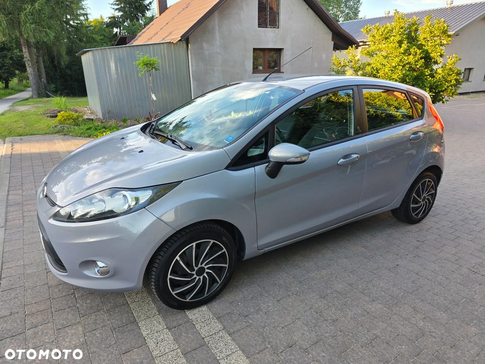 Ford Fiesta 1.4 Champions Edition - 9