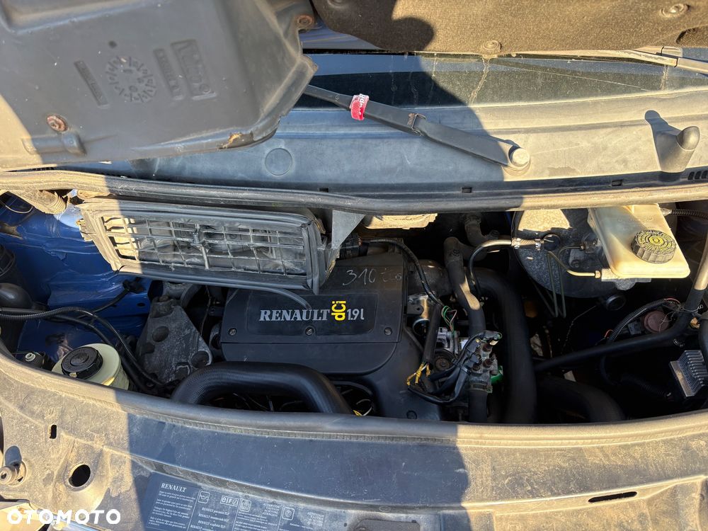 Renault Trafic - 16