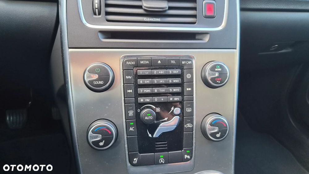 Volvo V60 D2 Kinetic - 14