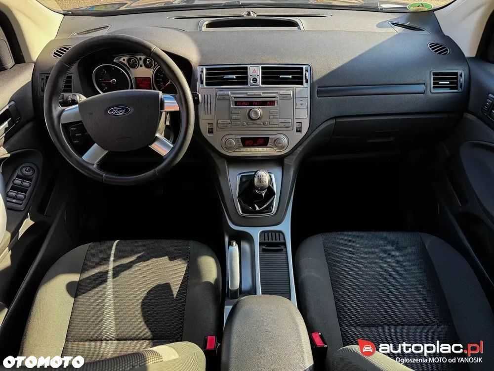 Ford Kuga 2.0 TDCi 4x4 Titanium - 31