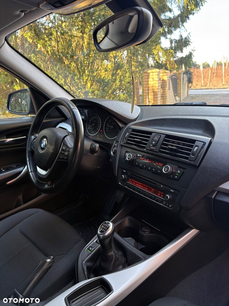BMW Seria 1 118i - 30