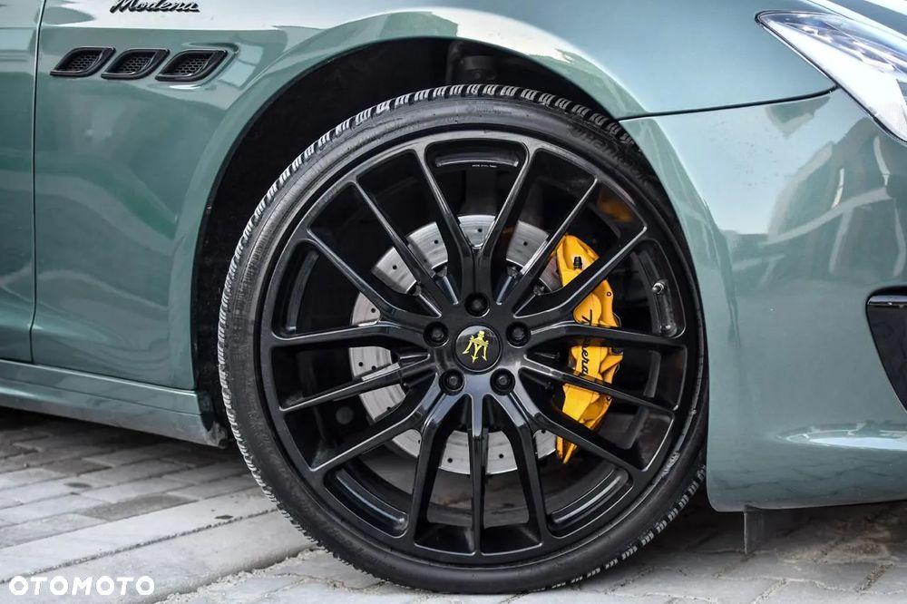 Maserati Quattroporte Modena Q4 - 7