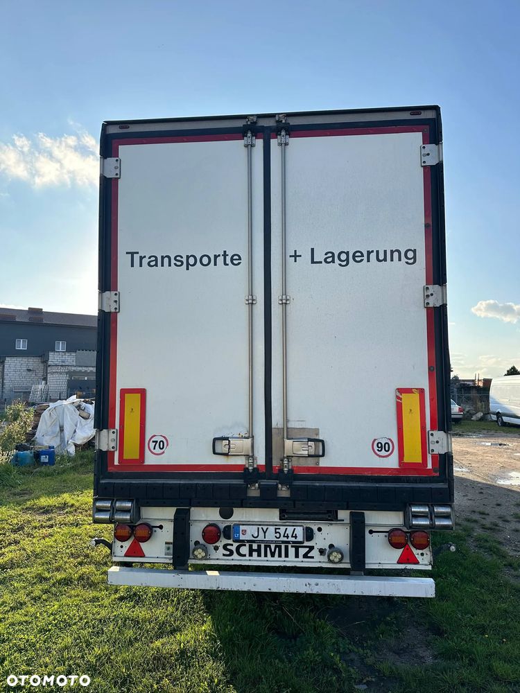 Schmitz Cargobull SKO 24 - 4