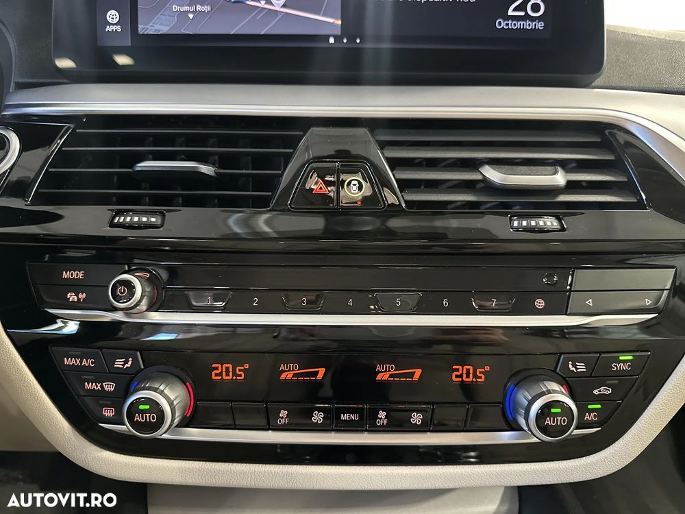 BMW Seria 5 530e Aut. - 18