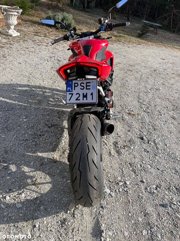 Ducati Streetfighter V2 - 5