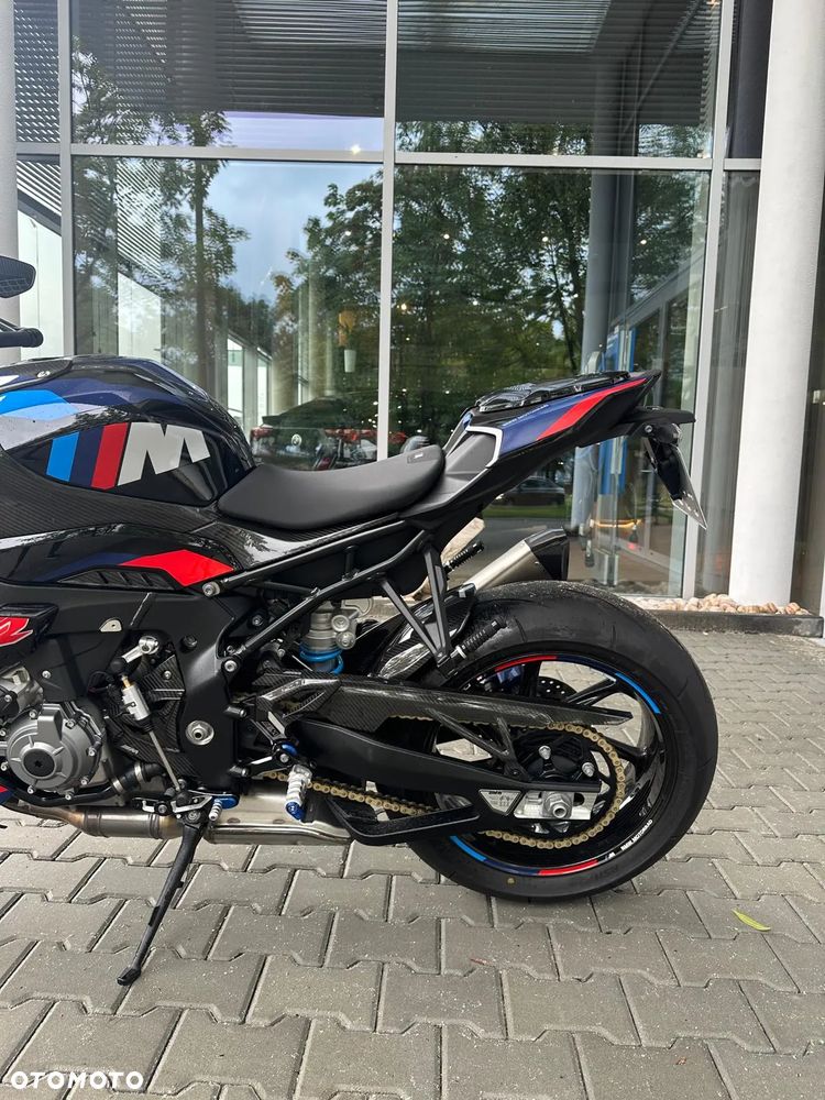 BMW R - 8