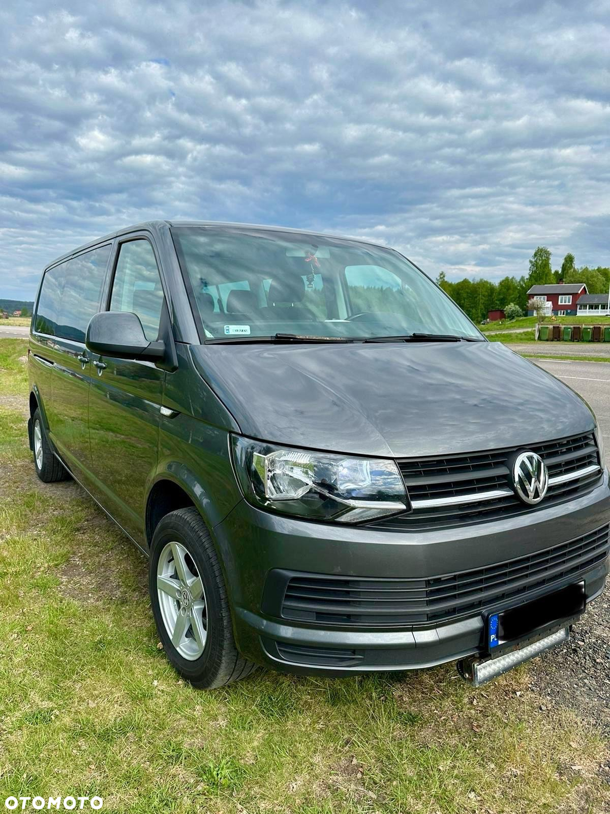 Volkswagen Caravelle 2.0 TDI L1 Comfortline Mixt - 2