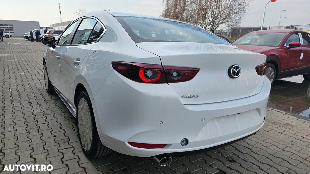 Mazda 3 e-SKYACTIV-X 186 M HYBRID Aut. CENTRE-LINE - 3