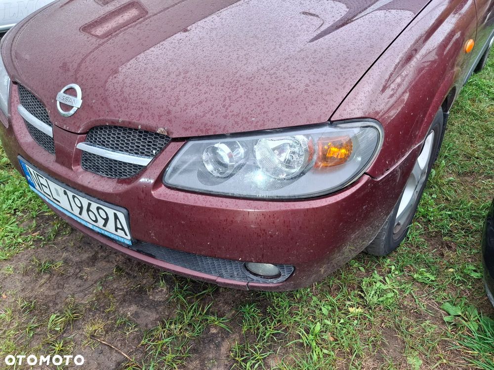 Nissan Almera 2004 photo 2