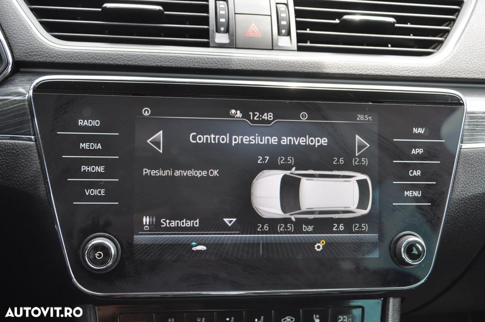 Skoda Superb 2.0 TDI DSG Style - 35
