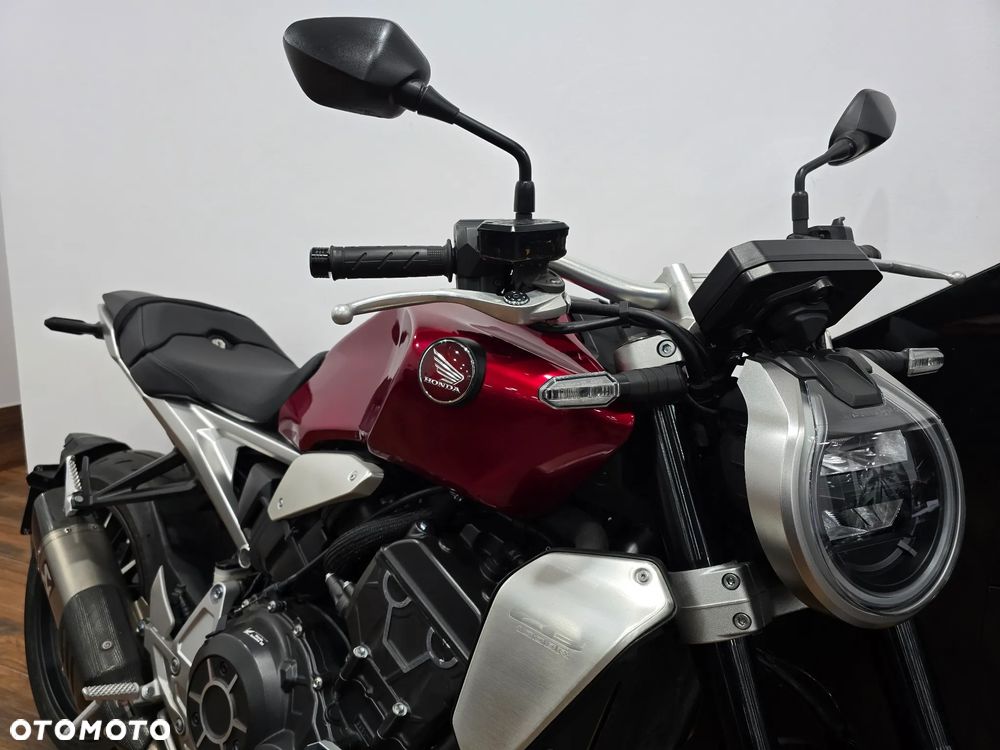 Honda CB - 16