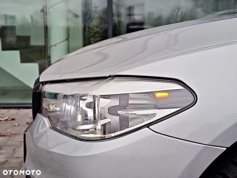 BMW Seria 5 530i xDrive Sport Line - 12