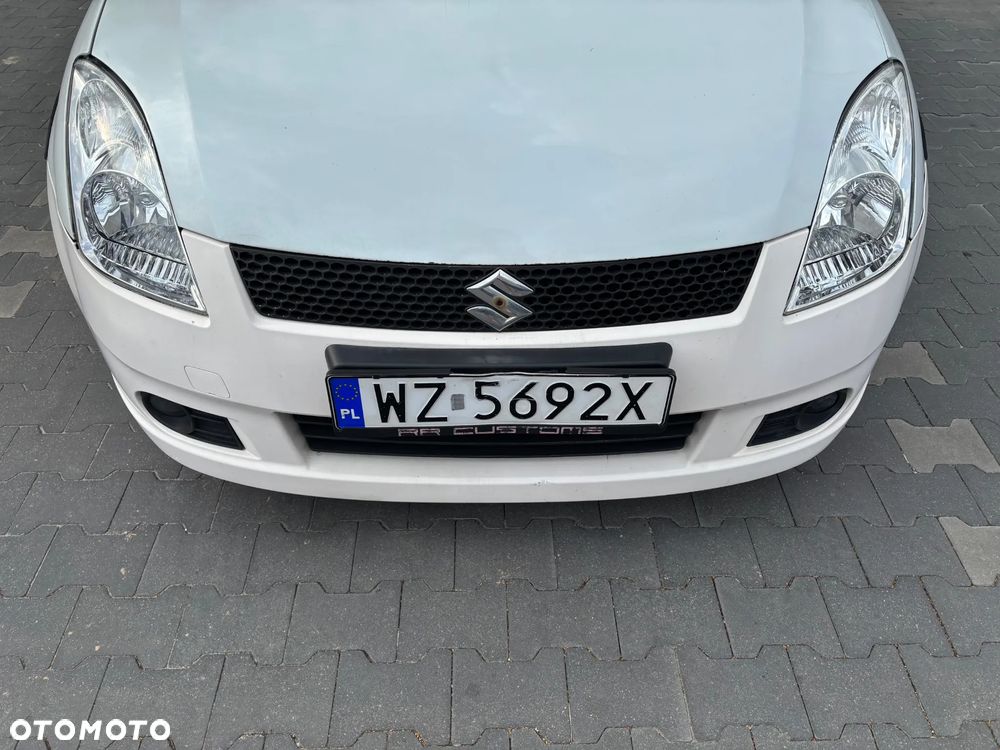 Suzuki Swift - 15