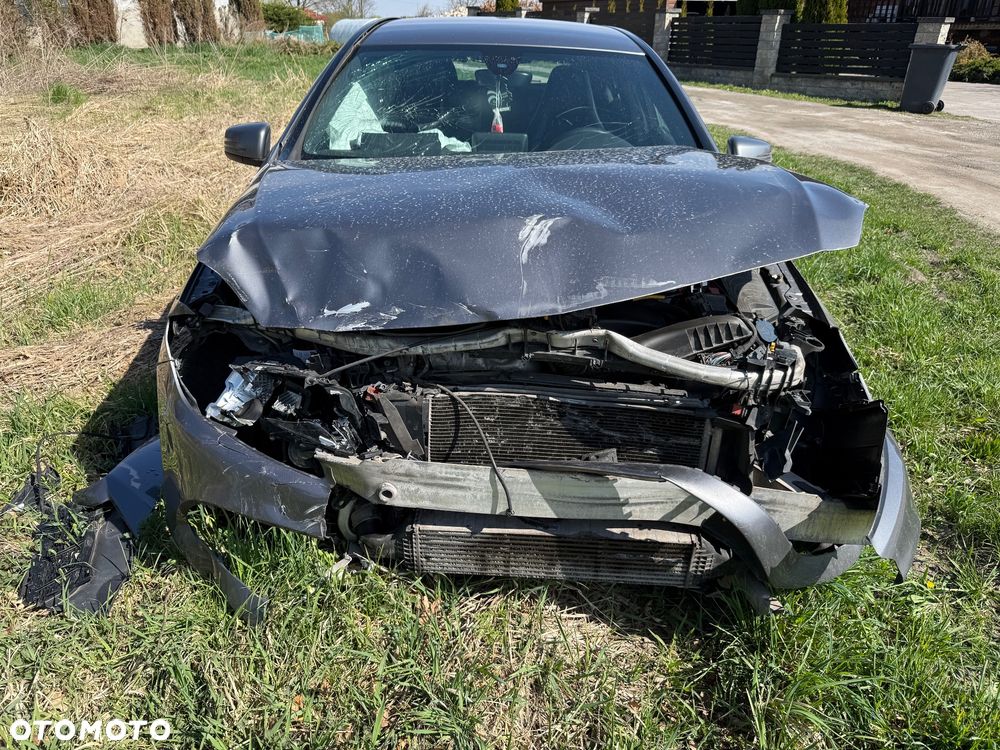 Mercedes-Benz Klasa A 180 7G-DCT AMG Line - 3