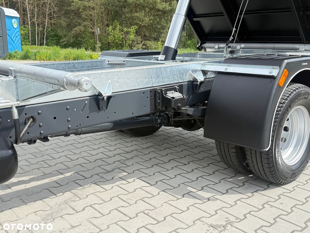 Iveco DAILY 72-180 3.0 HPI 180KM * HDS HC60 * Udźwig HDS 2300 * Wywrotka 3 Stronna * Pełna Hydraulika! - 32