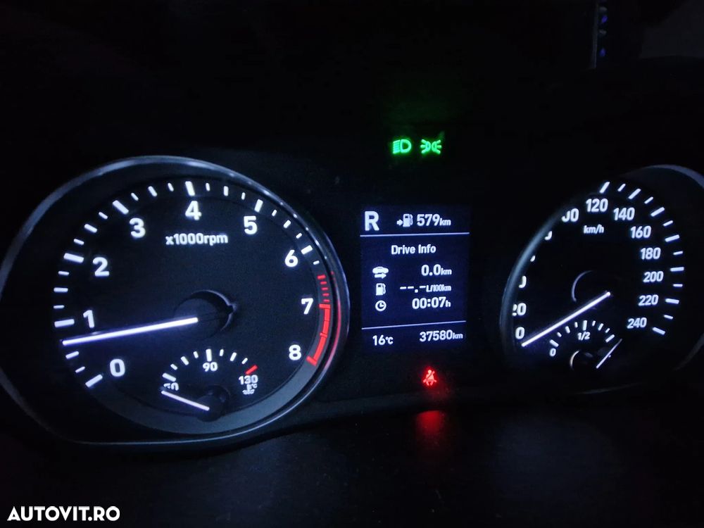 Hyundai i30 1.4 100CP 5DR M/T Highway - 20