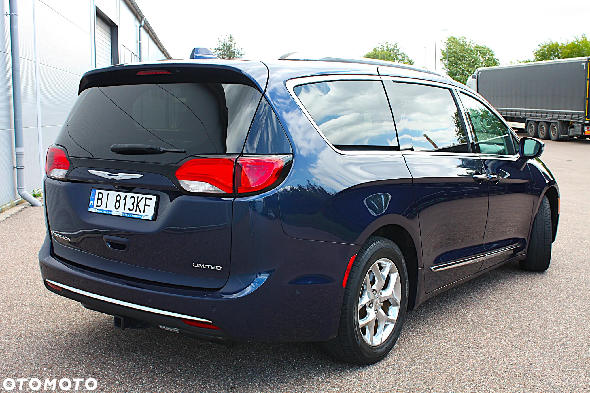 Chrysler Pacifica - 9
