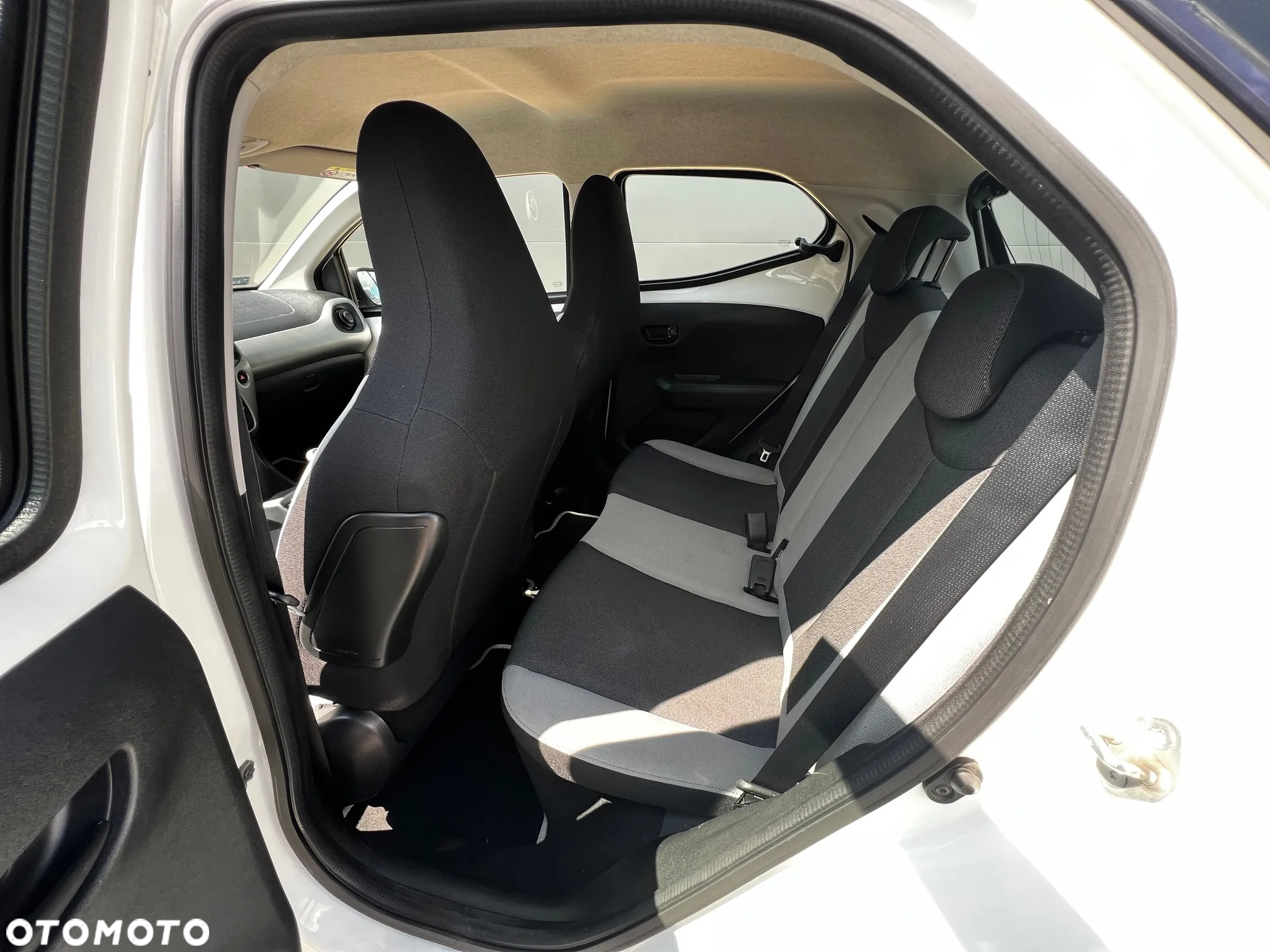 Toyota Aygo 1.0 VVT-i Sprint EU6 - 11