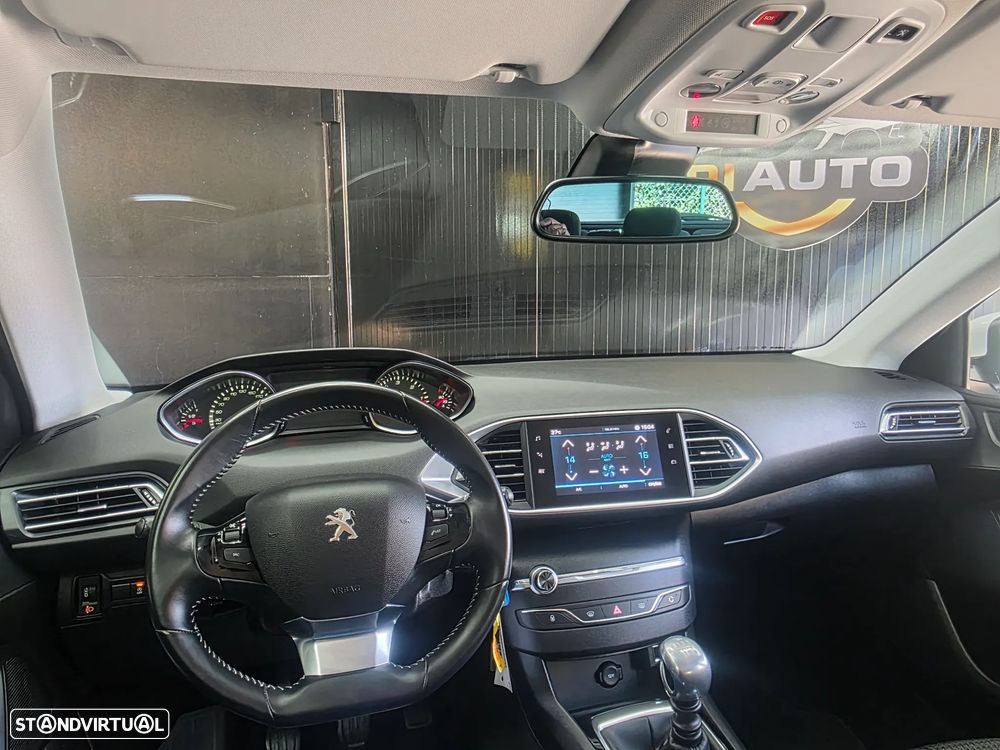 Peugeot 308 1.5 BlueHDi Business Line - 56