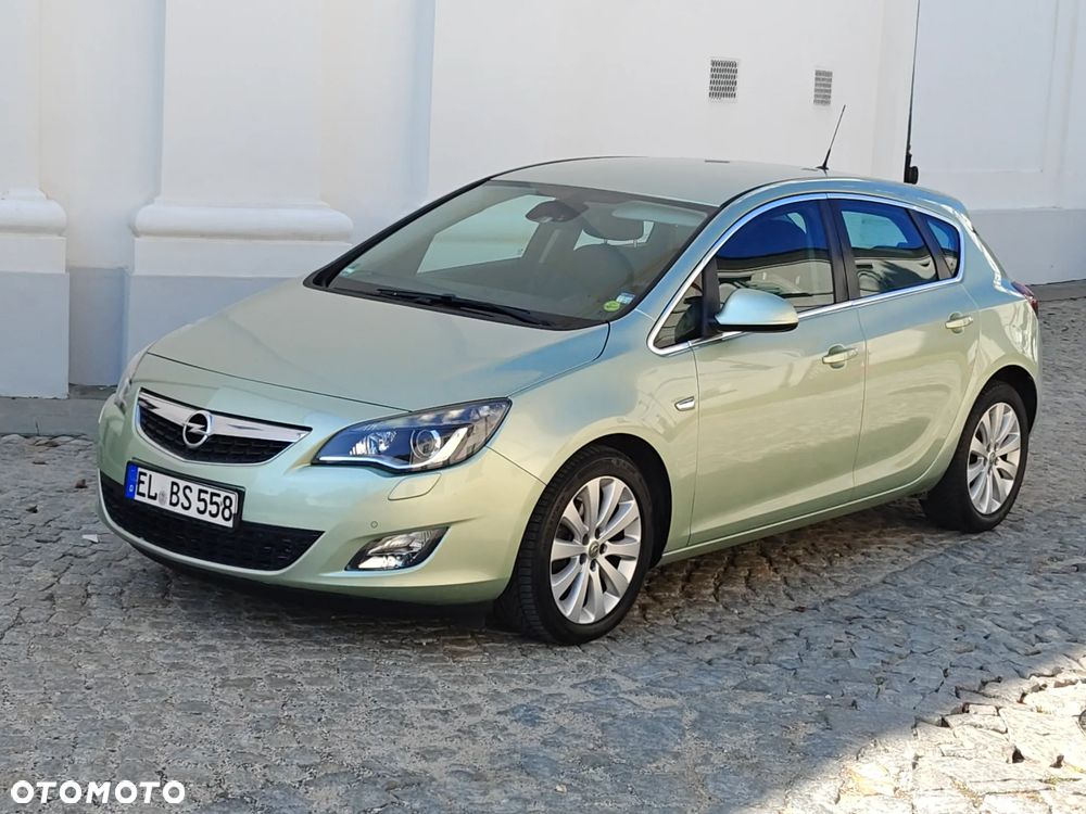 Opel Astra 1.6 Cosmo - 1