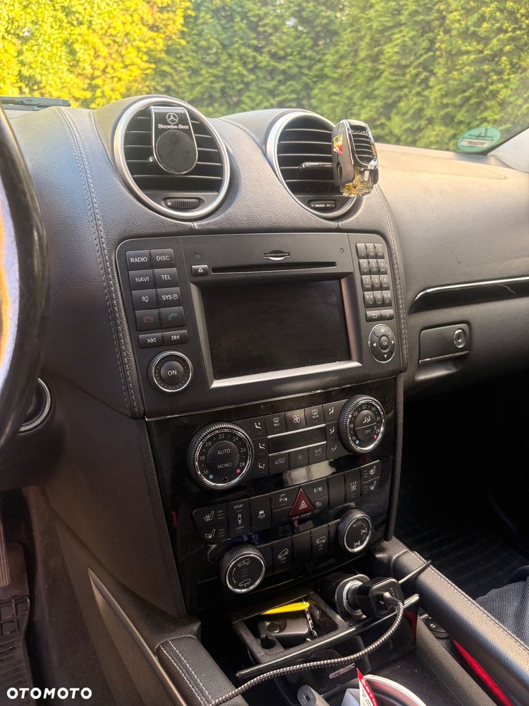 Mercedes-Benz GL 350 CDI BlueEff - 9
