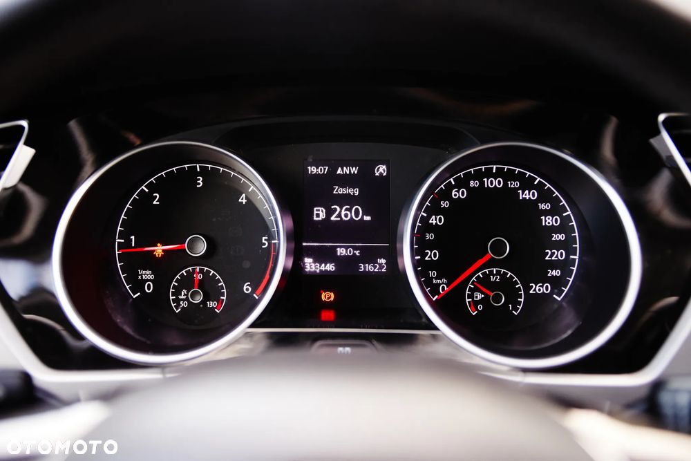 Volkswagen Touran 2.0 TDI BMT Highline - 14