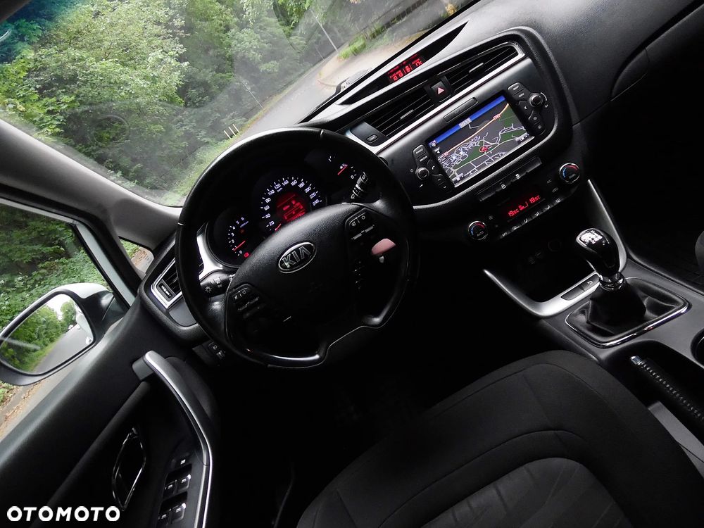 Kia Ceed - 28
