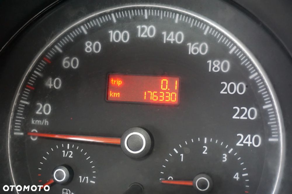 Volkswagen New Beetle 1.9 TDI DPF United - 25