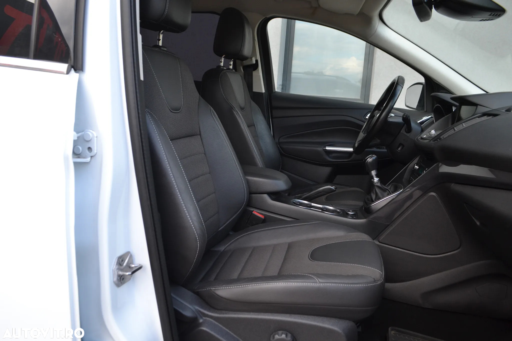Ford Kuga 2.0 TDCi 4WD Titanium - 8
