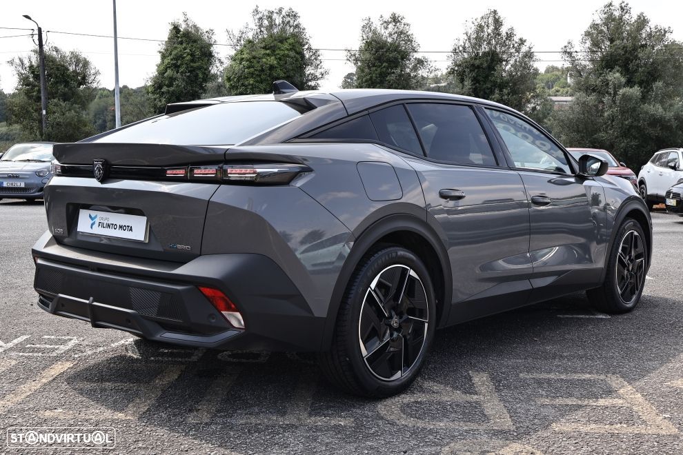 Peugeot 408 1.6 Hybrid Allure e-EAT8 - 3