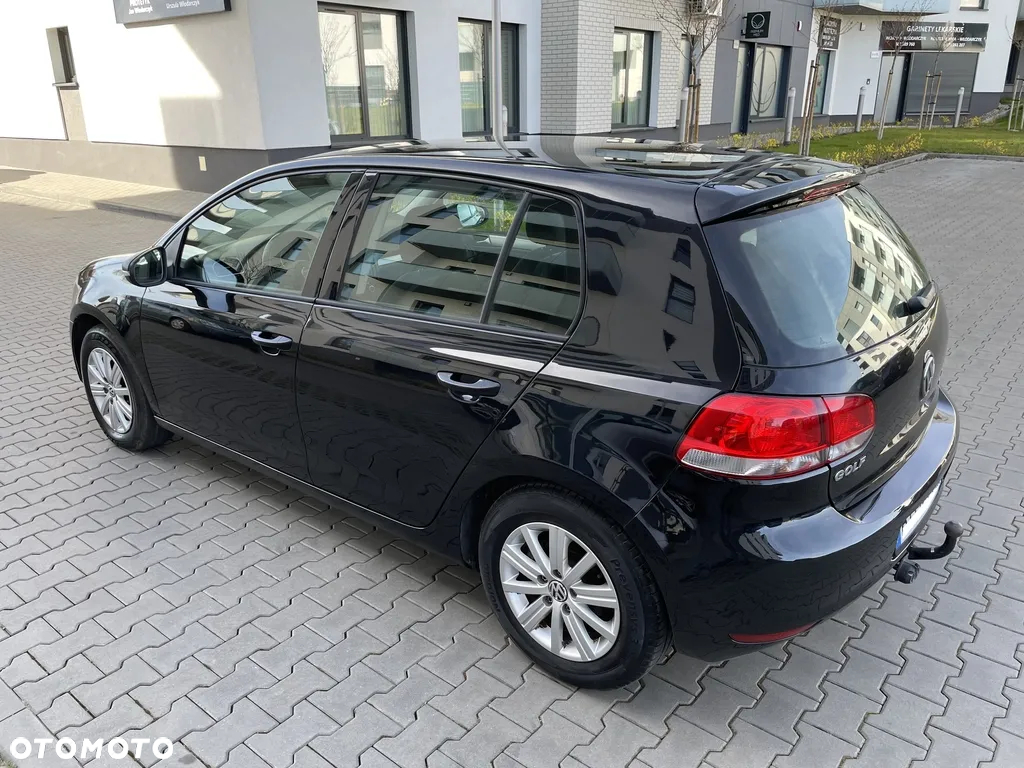 Volkswagen Golf 1.6 TDI DPF Highline - 4