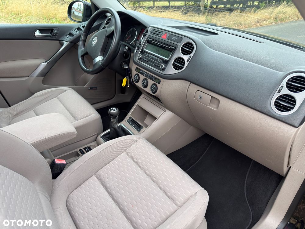 Volkswagen Tiguan - 25