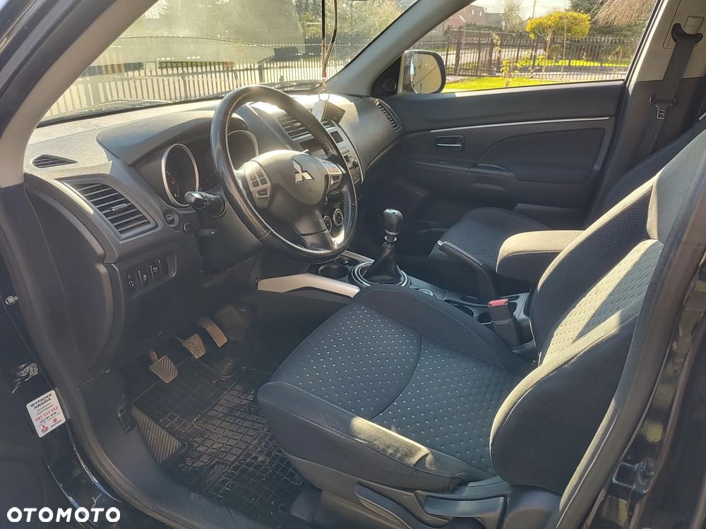Mitsubishi ASX - 9