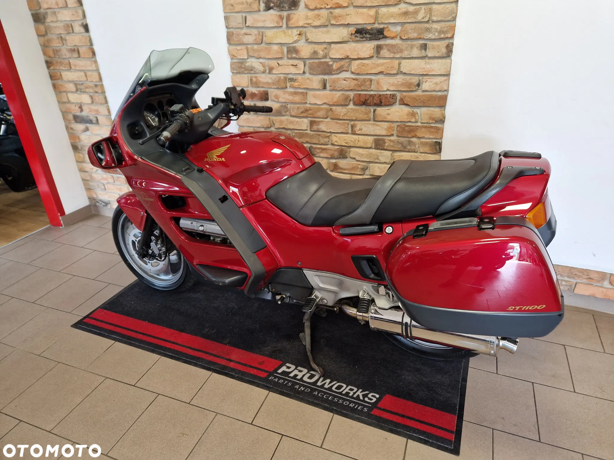 Honda ST - 4