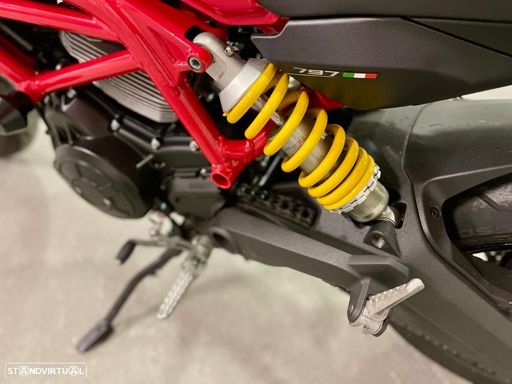 Ducati Monster 797 + - 4