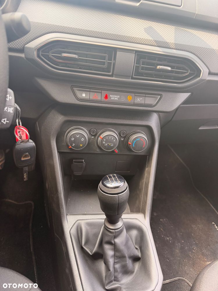 Dacia Sandero - 10
