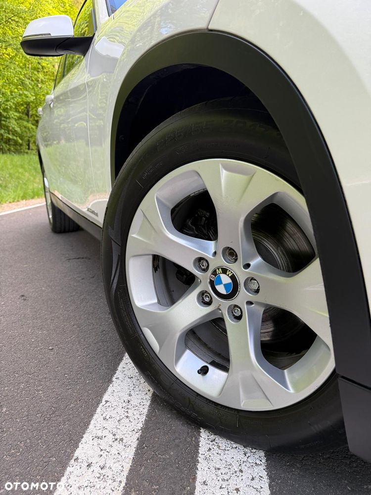 BMW X1 xDrive18d xLine - 17