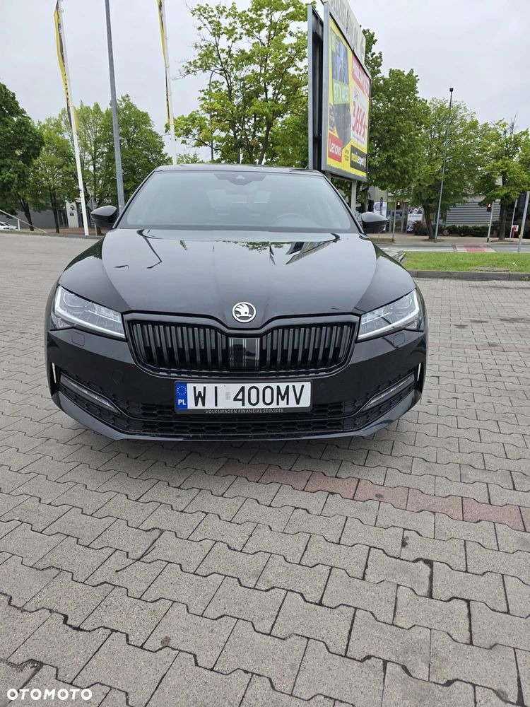 Skoda Superb 2.0 TDI SCR Sportline DSG - 6