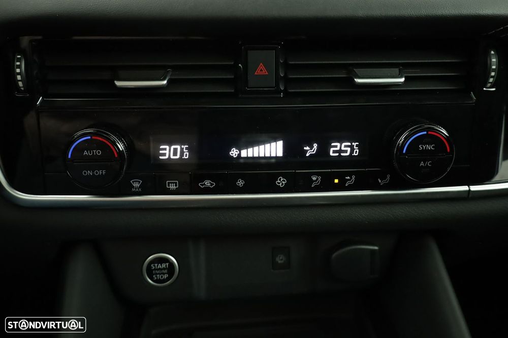 Nissan Qashqai 1.3 DIG-T Premiere Edition - 13