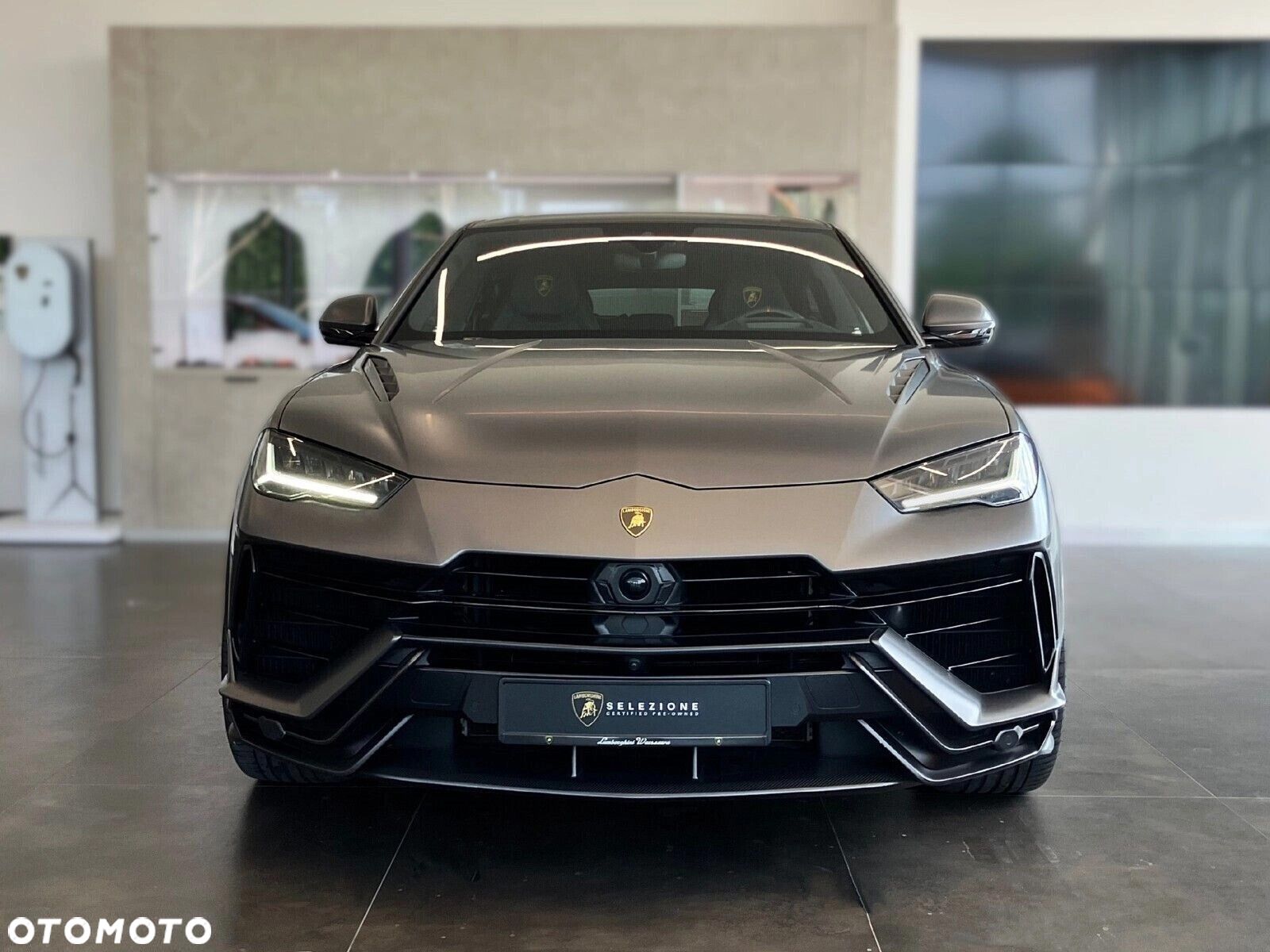 Lamborghini Urus - 1
