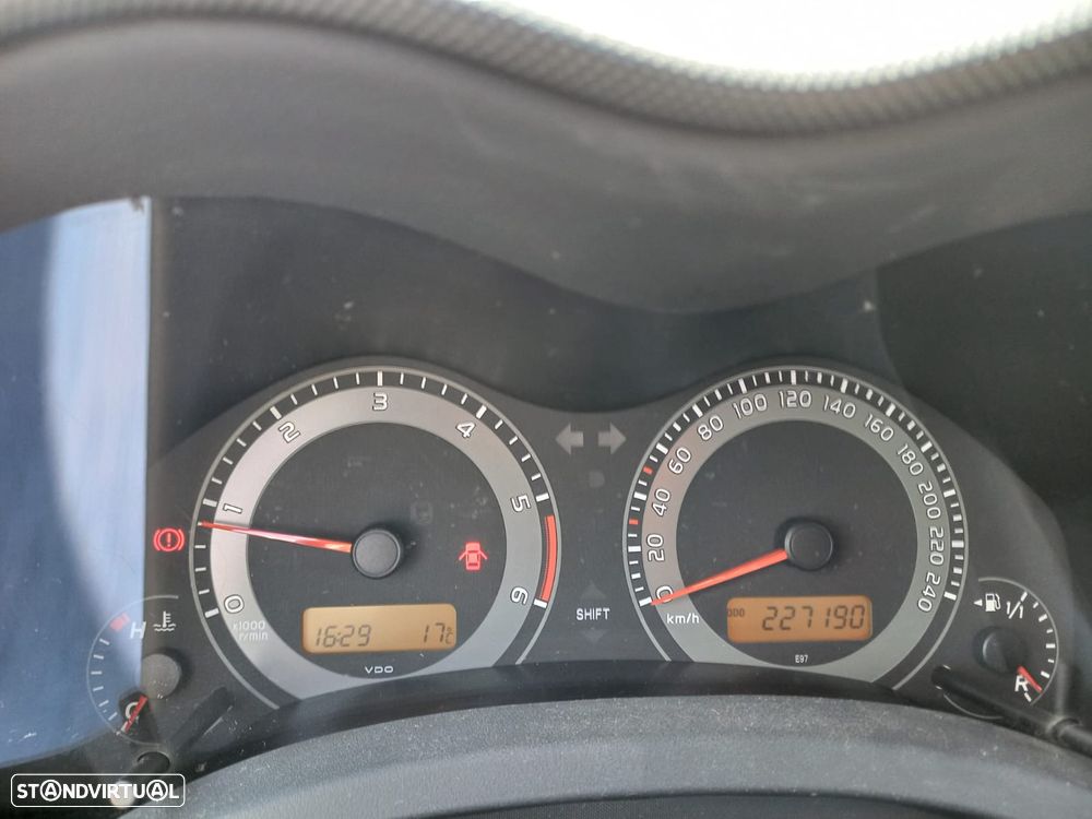 Toyota Auris 1.4 D-4D - 9