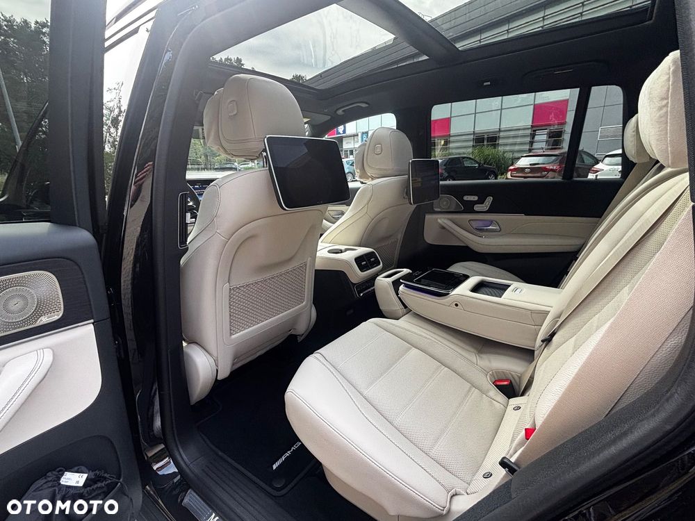 Mercedes-Benz GLS - 9