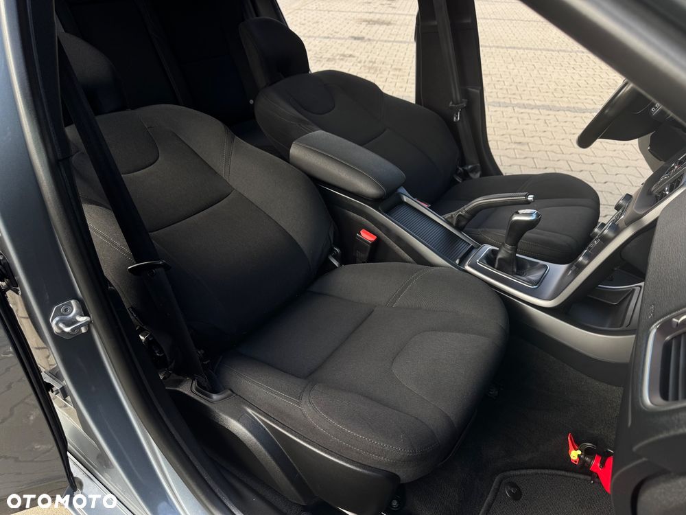 Volvo V40 D2 Summum - 7