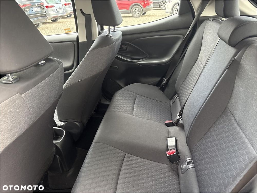 Toyota Yaris 1.5 Comfort - 12