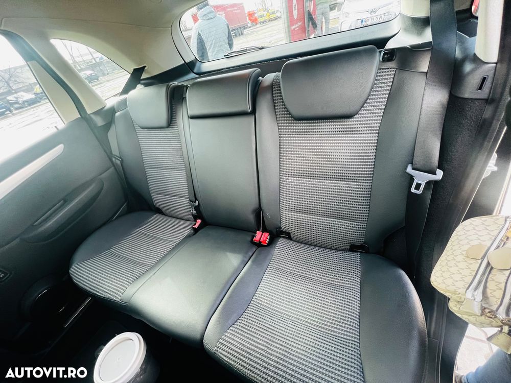 Mercedes-Benz B 200 - 10